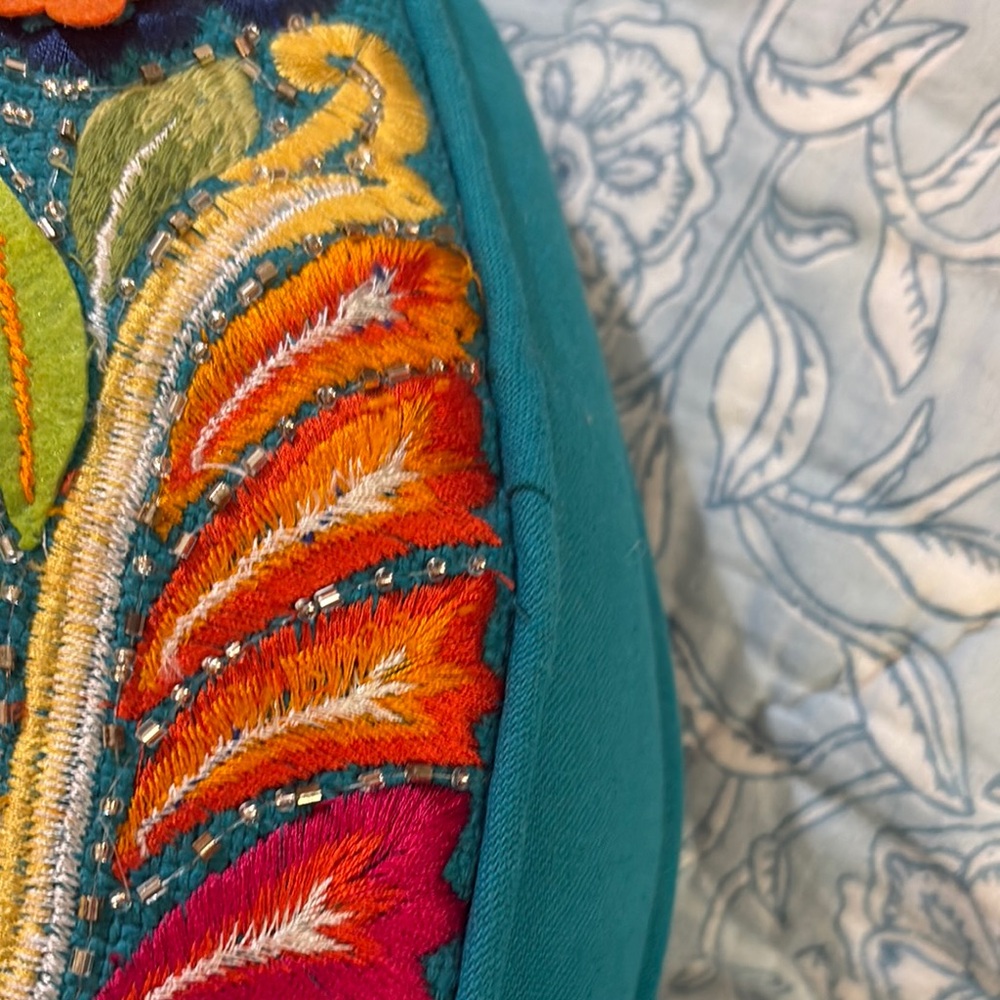 NWOT- Colorful Embroidered Teardrop Accent Pillow, unique, perfect condition - Picture 13 of 16